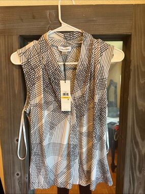 Calvin Klein Black and White Printed Sleeveless V-Neck Camisole